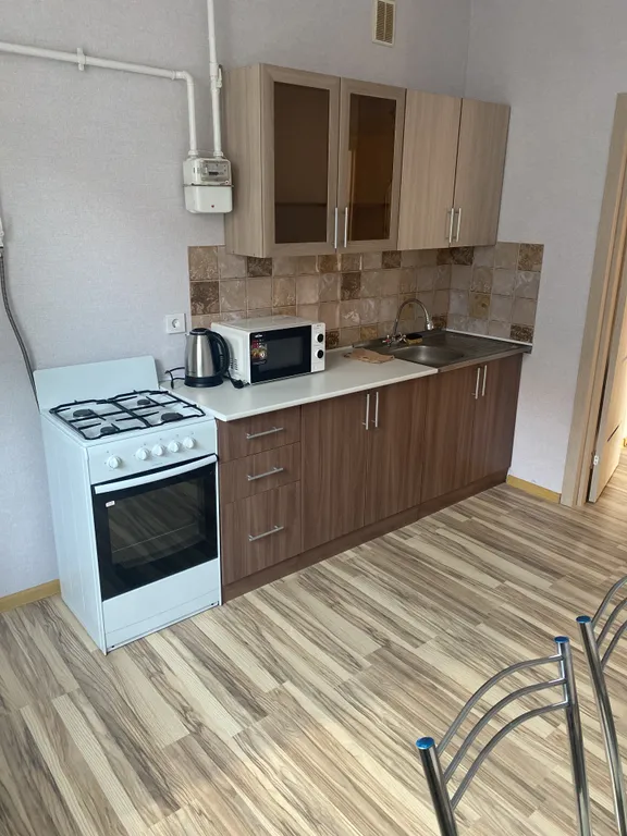 Уютная  двухкомнатная квартира в тихом районе