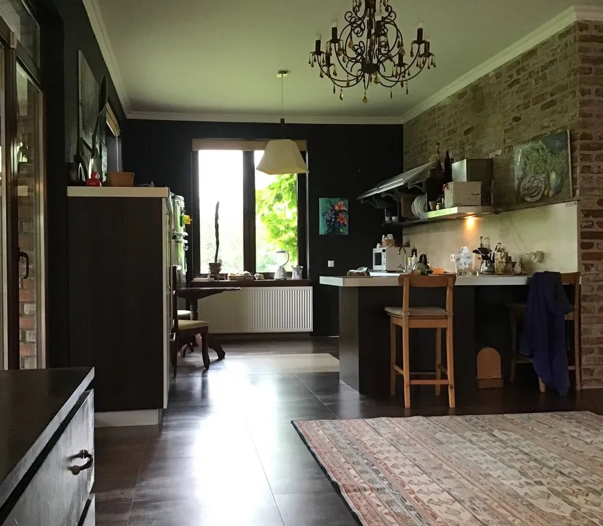 Дом с пляжем у моря