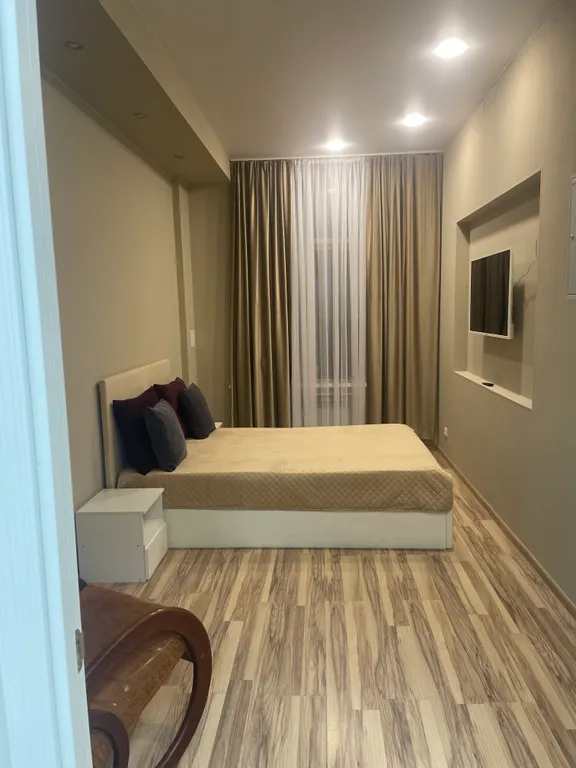 Уникальная локация, квартира с отдельным входом в самом сердце города