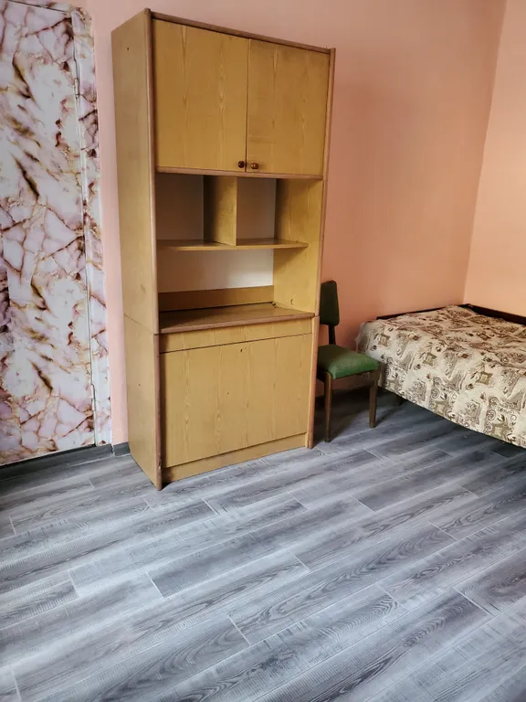 Комната в частном доме с уютным двориком