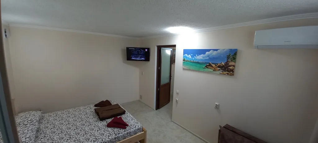 Коттедж Часть дома с бассейном у моря — Геленджик