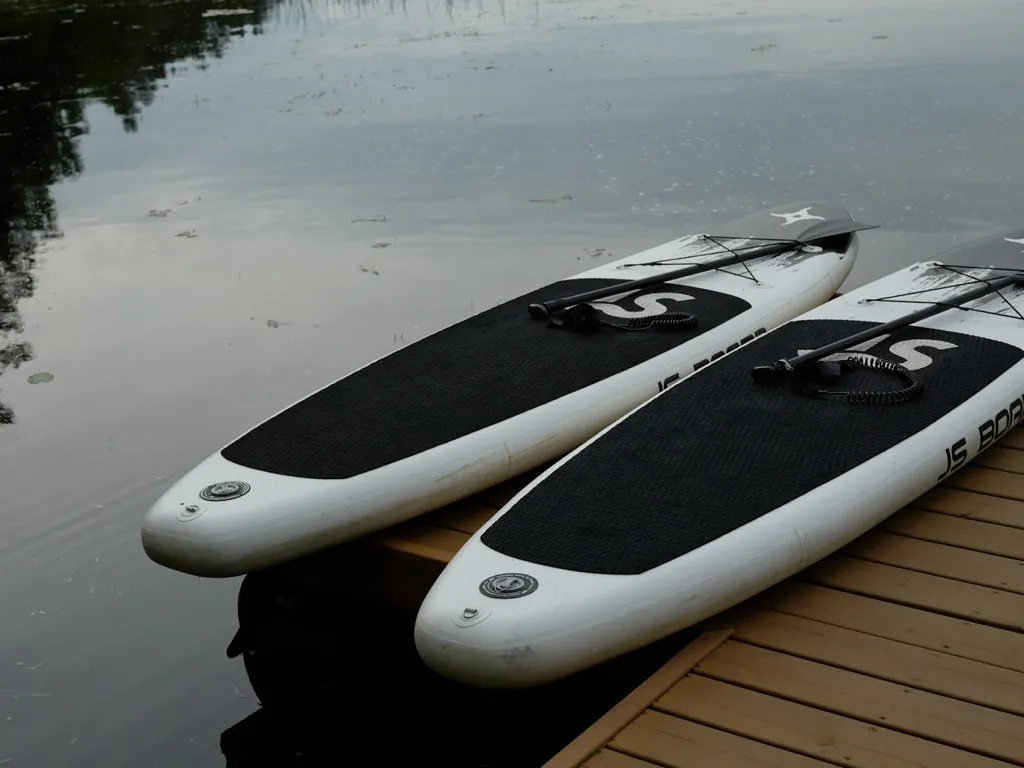 Загородный дом Stockholm с панорамными окнами на берегу реки Вуокса