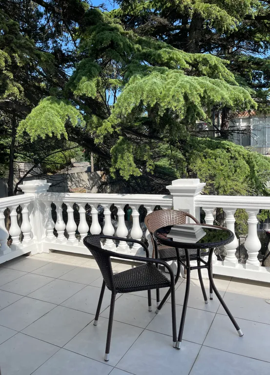 Студия с видом на море