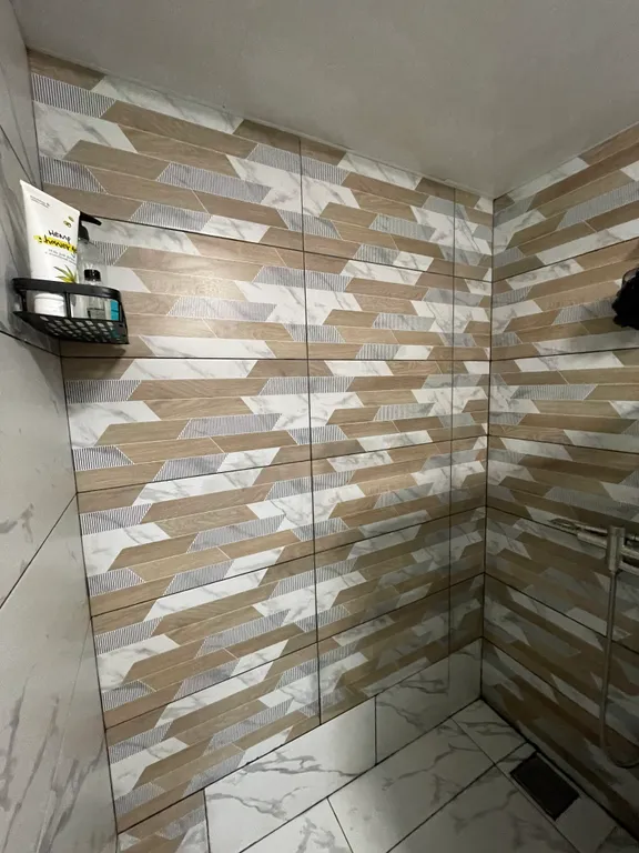 Двухкомнатная квартира на площади Революции