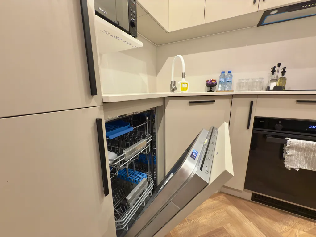 Persimmon, europe square - historic city center