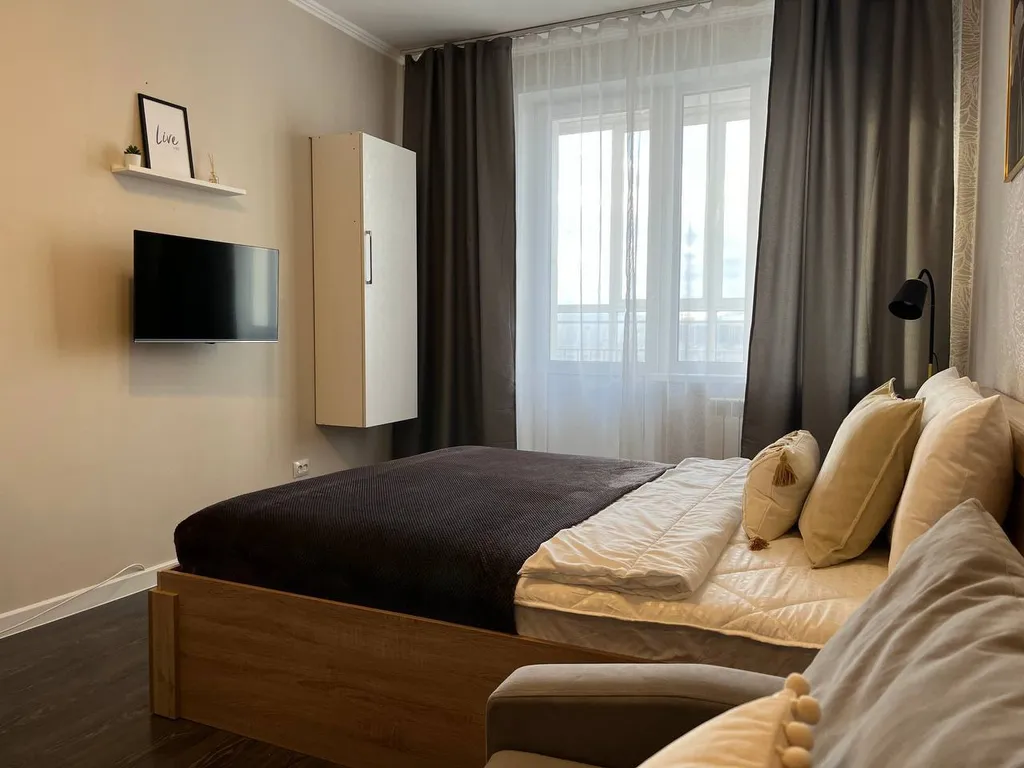 Квартира Квартира Уютная студия на Ярыгинской набережной — Красноярск