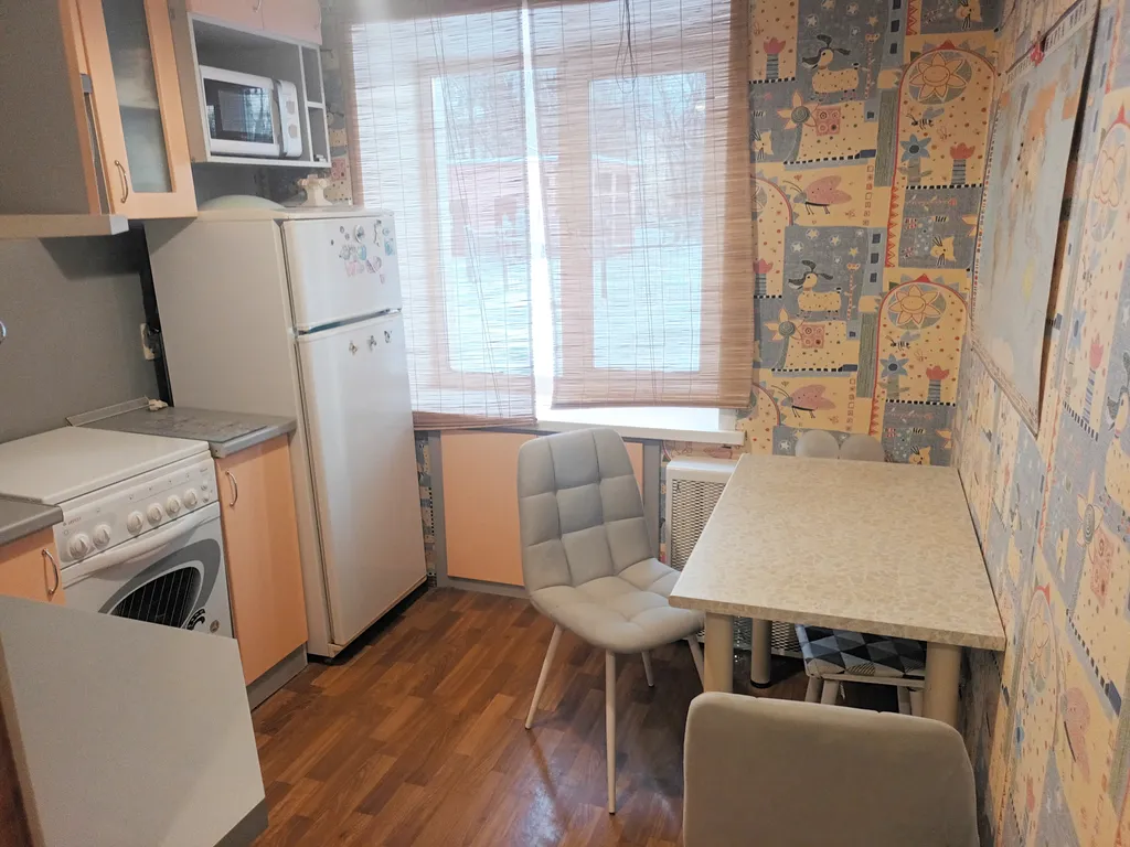 Чистая 2-к квартира вблизи Набережной недалеко от центральной части