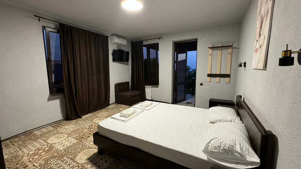 4-комнатный Дом