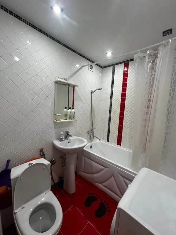 Уютная дизайнерская квартира в новом доме