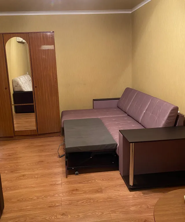 1-комнатная квартира недалеко от моря, 2 этаж, вид  на Парк