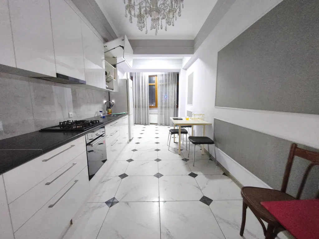 Просторная 3-комнатная квартира с современным интерьером