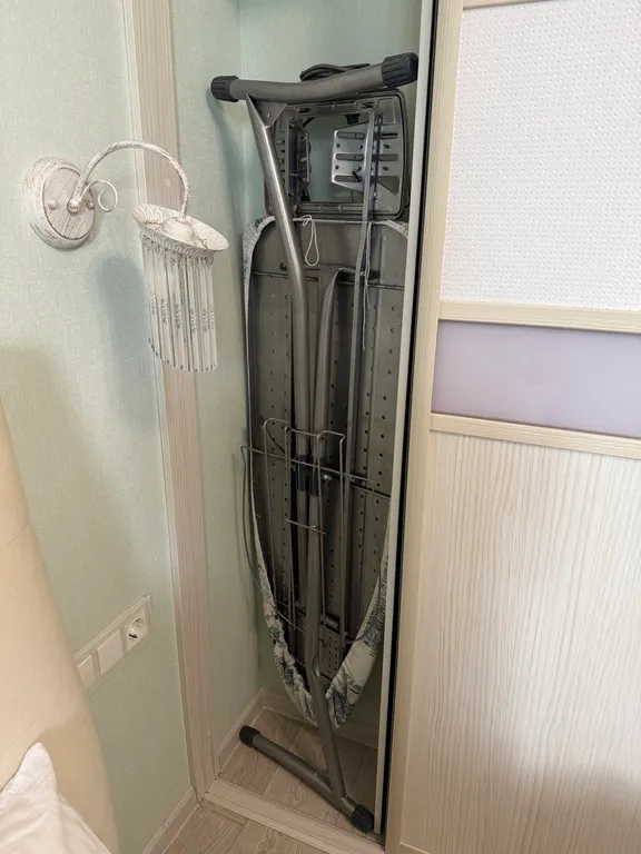 Студия + спальня с джакузи и панорамным балкон около ЛА Трактор