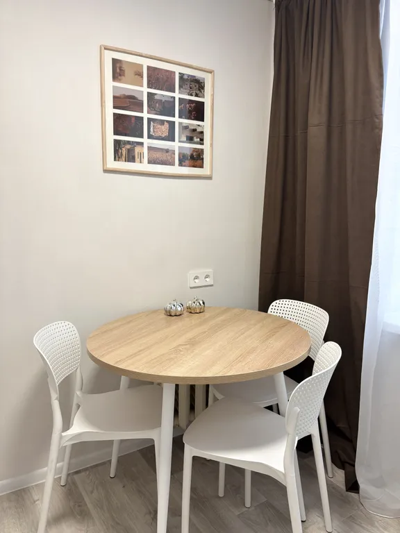 Современная светлая квартира с новым ремонтом