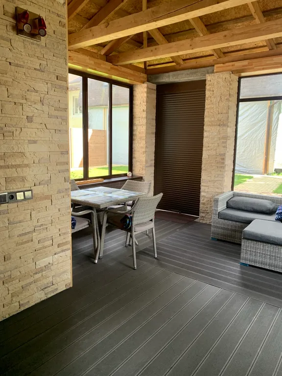 Коттедж Гостевой дом с сауной и бассейном — Светлый