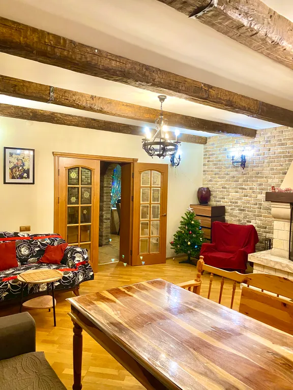 Коттедж Красивый дом с русской баней на дровах и теплым бассейном — Обухово