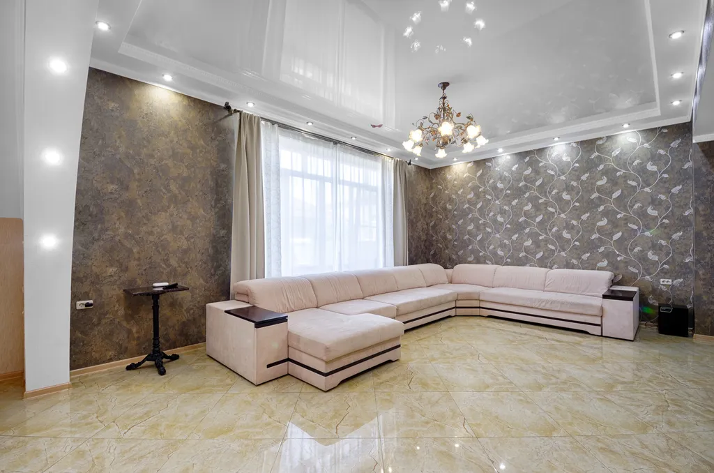 Дом с бассейном