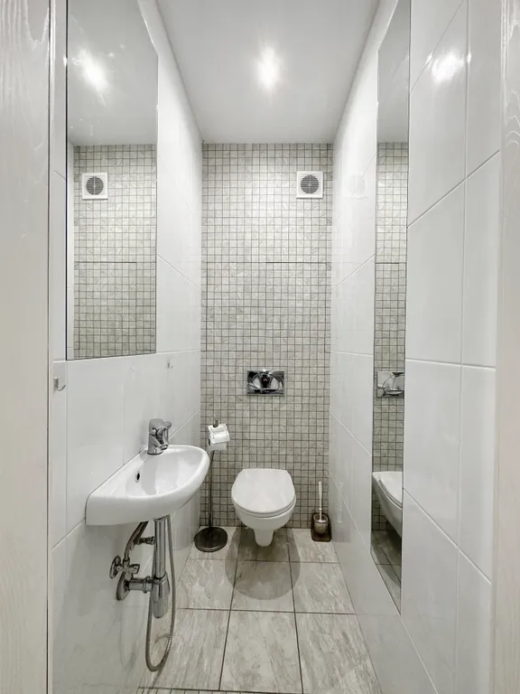 Апартаменты с панорамными окнами на залив