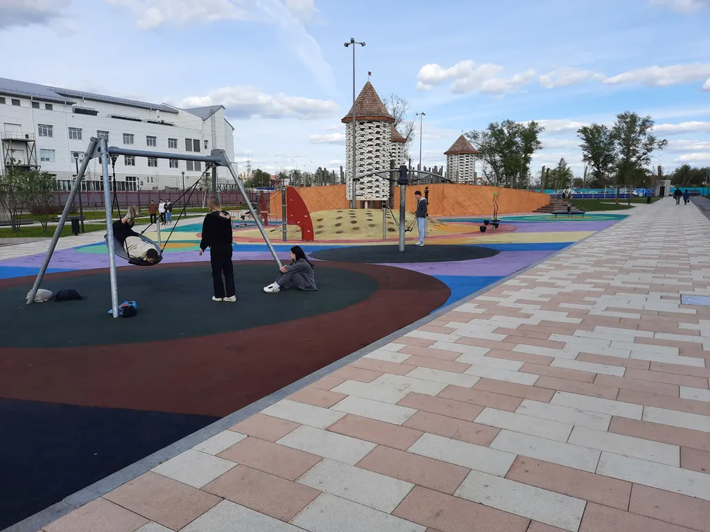 Студия через мост от Кремля