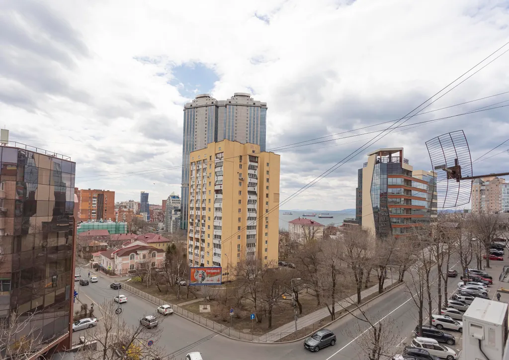 Уютная 3-комнатная квартира в центре с видом на море