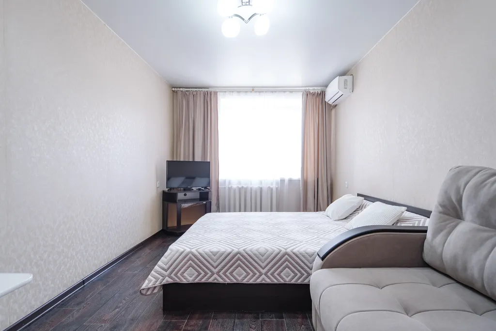 Чистая уютная 1-комнатная в центре, заселение до 23-00 часов