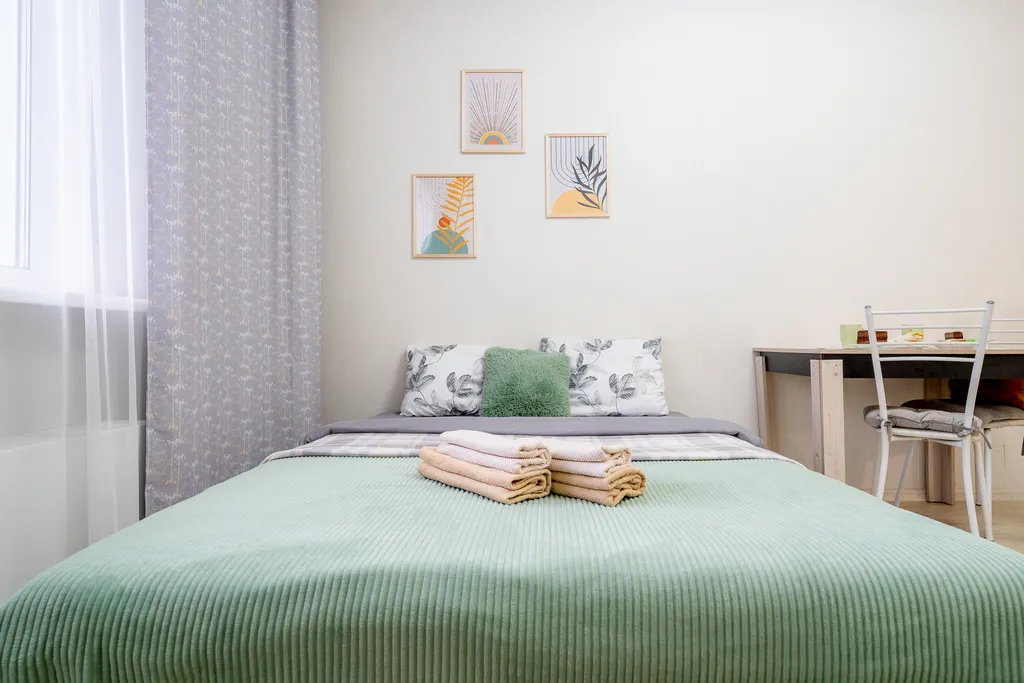 Уютная квартира возле ТЦ Аура — аренда посуточно в Сургут