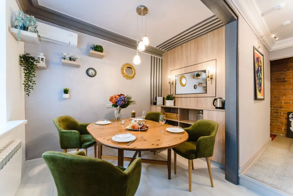 Квартира Трехкомнатные апартаменты 100 м² у Дворцовой площади. Для 8 гостей. — Санкт-Петербург