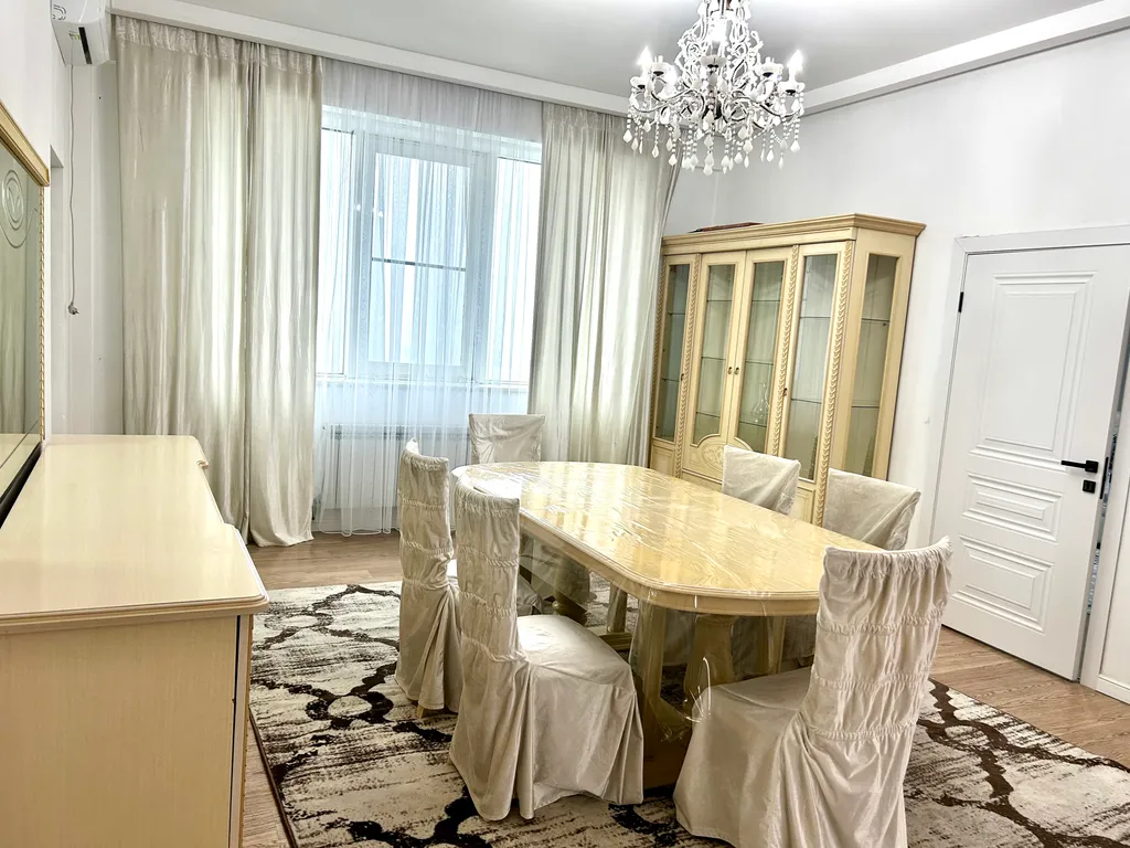 4-комнатная Квартира