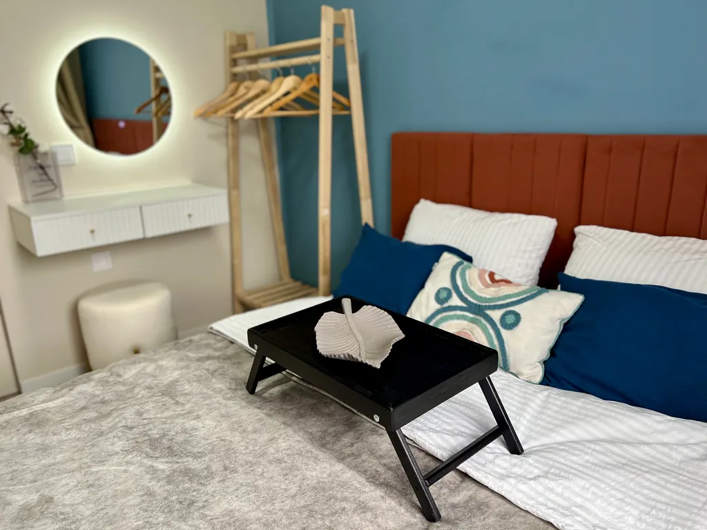 Дизайнерская квартира у набережной