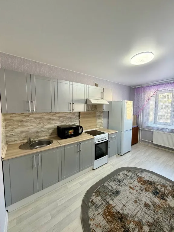 В центре ишима! Просторная 3-комн. Для командировок и семьи