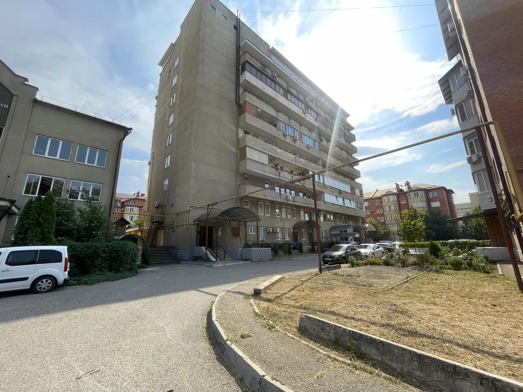 Апартаменты для большой семьи в курзоне, с балконом и видом на машук