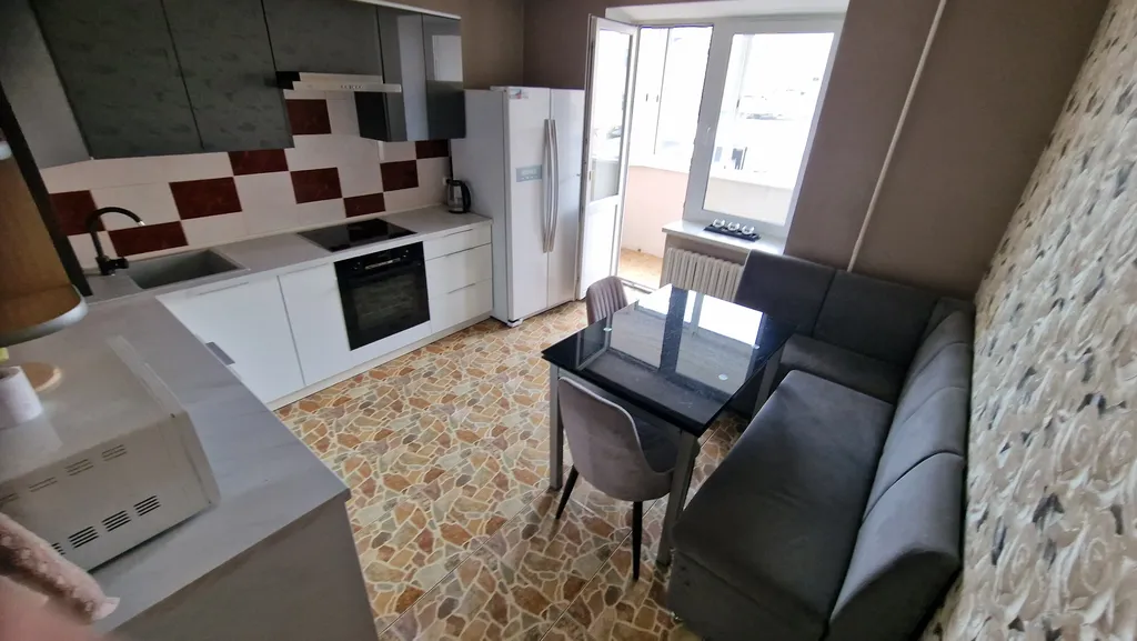 ТЦ Трио, продуктовый 24/7, большие апартаменты на 6 гостей