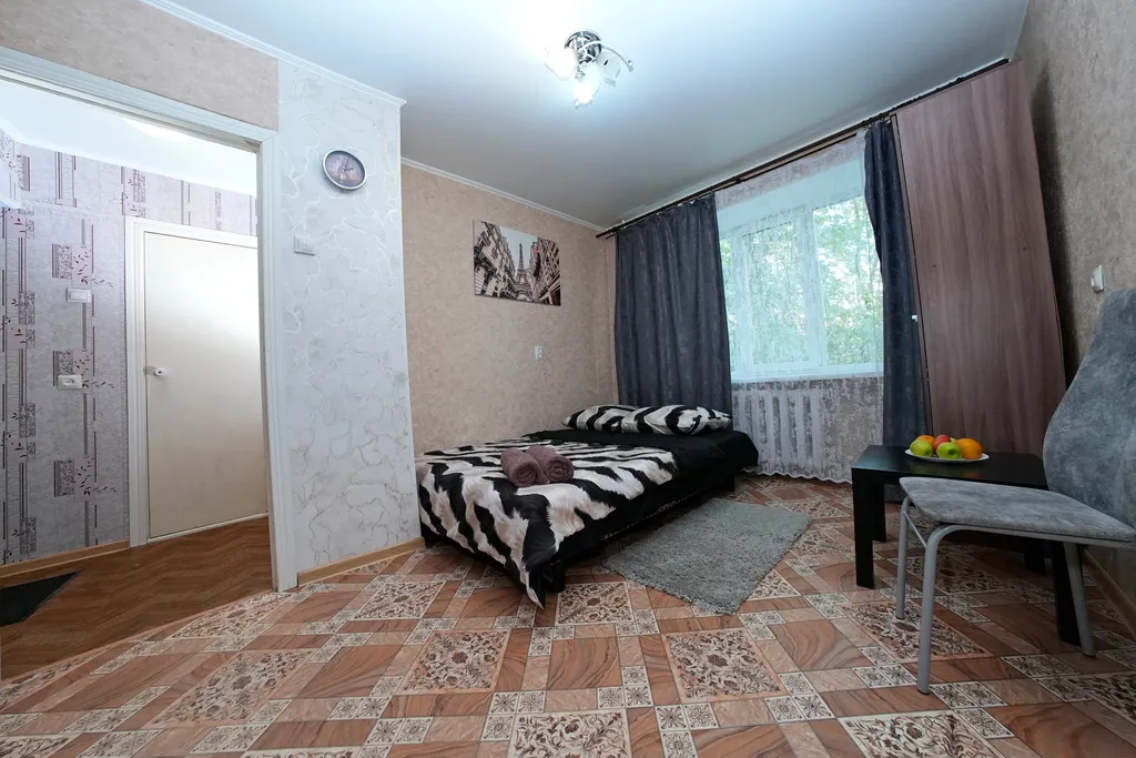 Уютная квартира в центре нефтяников — аренда посуточно в Омск