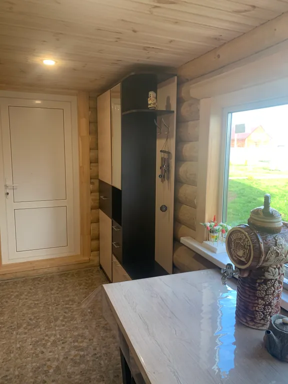 Современный дом из бревна