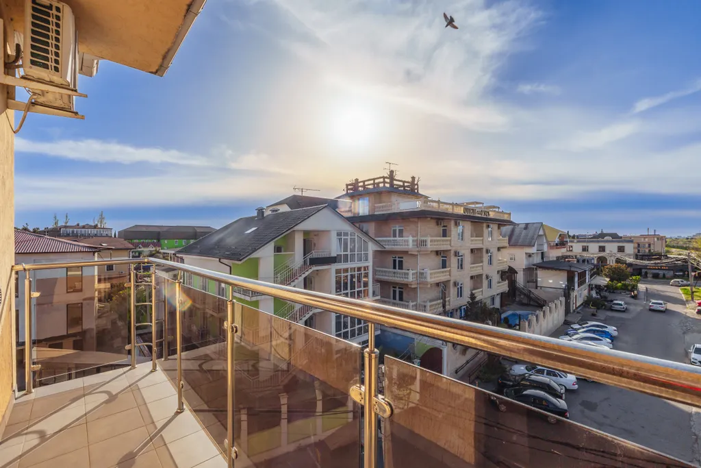 Уютная квaртиpа в Сириусе с пpeкрacным видoм на зeлeнь