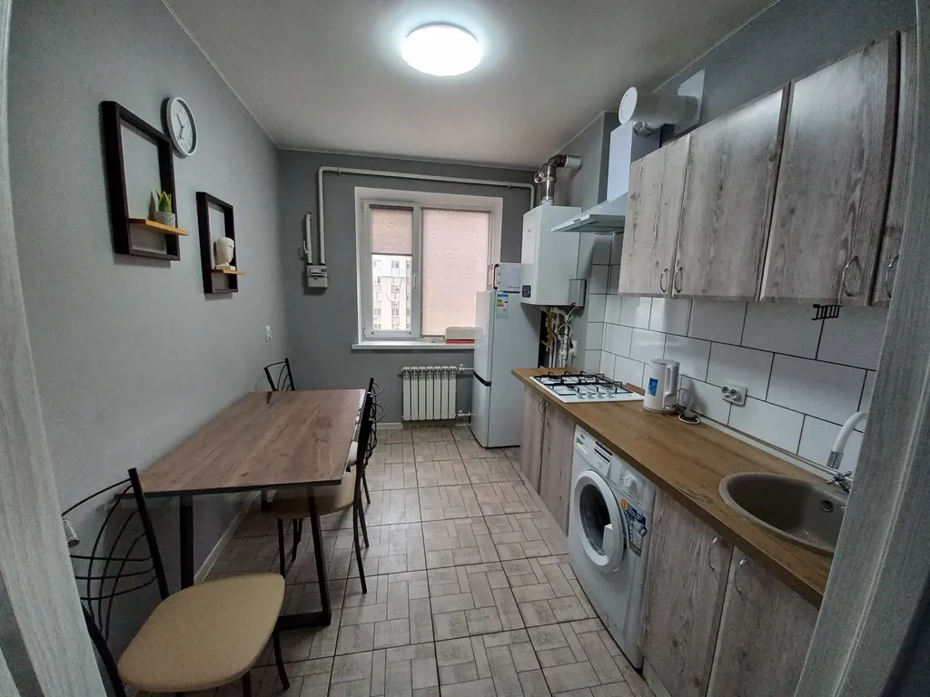 Квартира Просторная уютная 2 - комнатная квартира в новом доме — Элиста