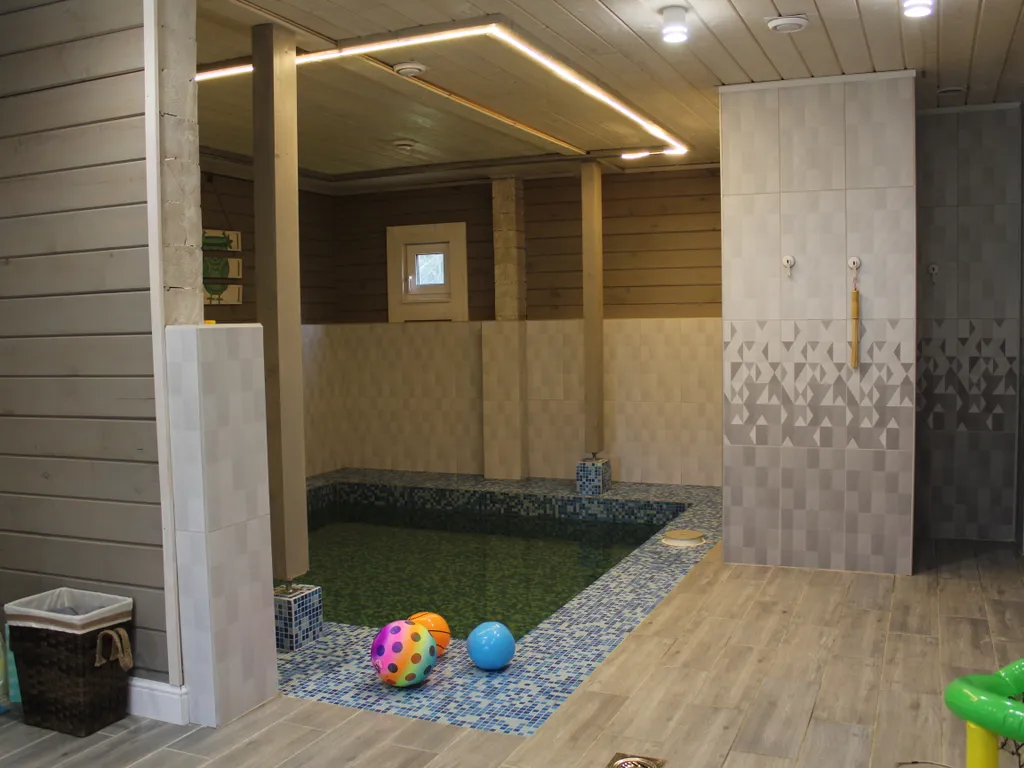 Коттедж Дом-баня с бассейном — Чална
