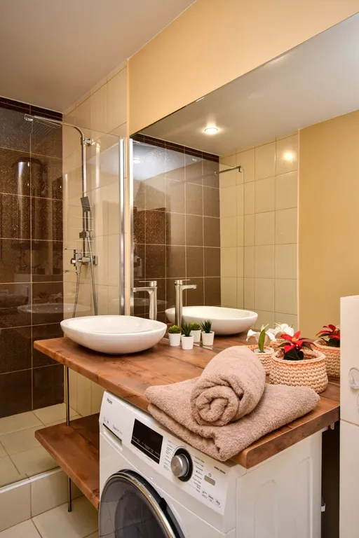 Квартира Квартира Уютный дом возле Краевой Больницы с видом на горы и Енисей — Красноярск