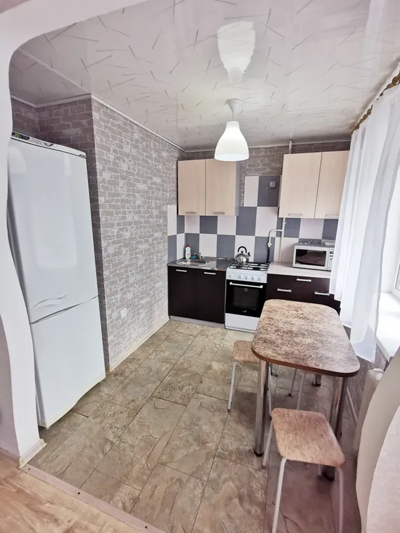 2-комнатная квартира возле жд вокзала