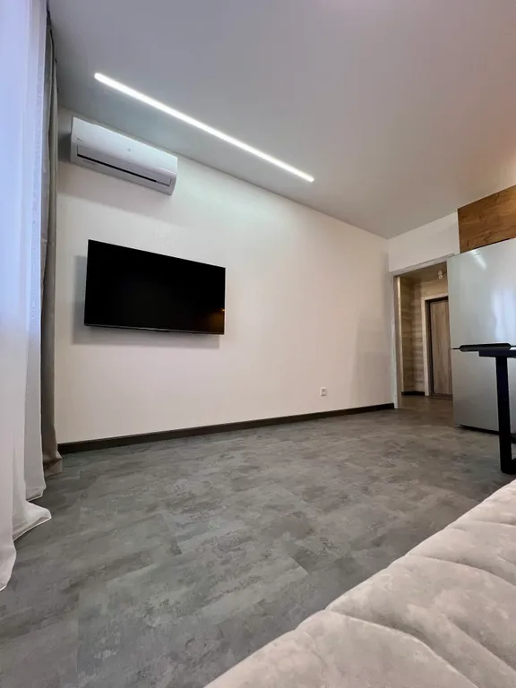 Уютная квартира Аэропорт Толмачево 5 минут(спальня+кухня-гостинная)