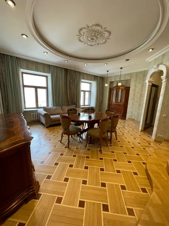 Фешенебельная квартира в сердце города — аренда посуточно в Санкт-Петербург