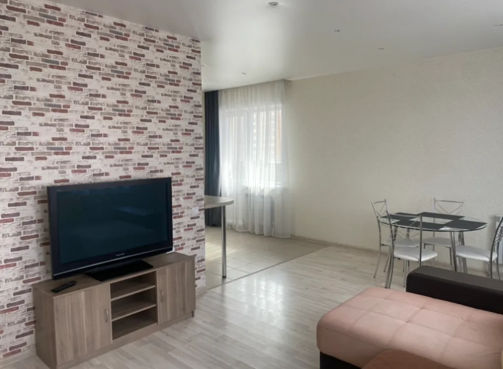 Квартира Квартира Просторная евро 2-комнатная в центре в новом доме — Новосибирск