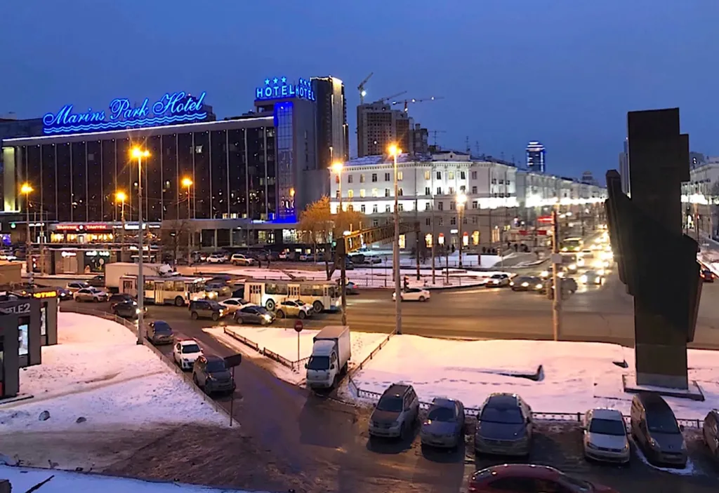 Квартира Уютная квартира около жд вокзала с видом на центр города — Екатеринбург