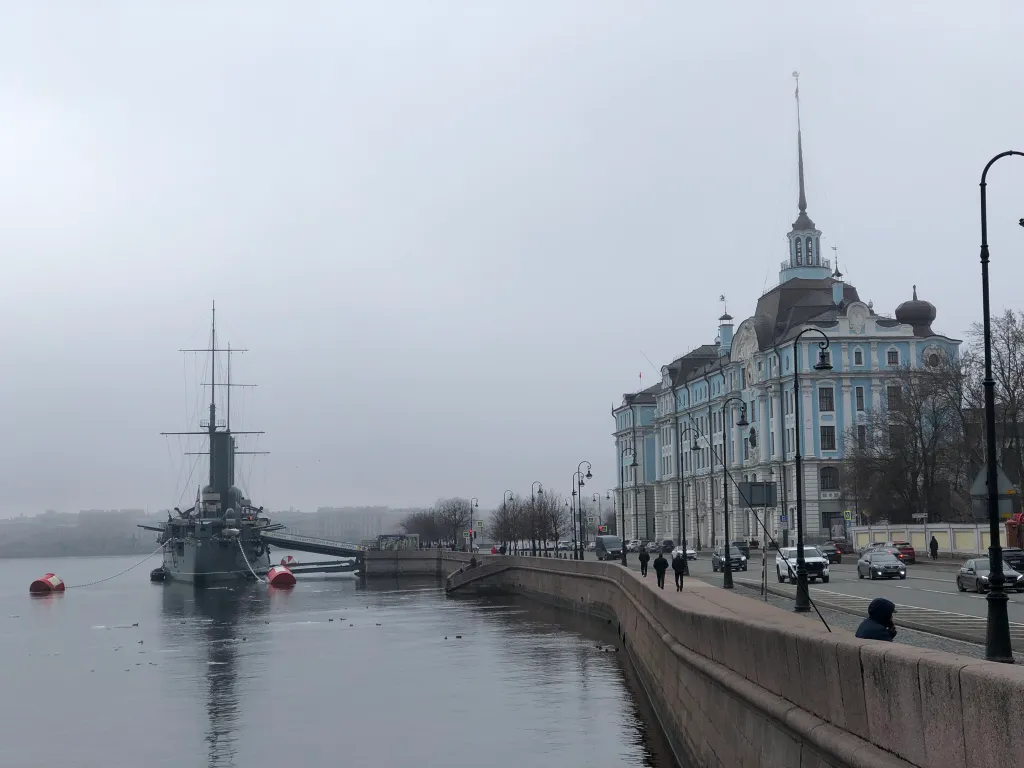Квартира Квартира Вид на Аврору из элегантной квартиры — Санкт-Петербург