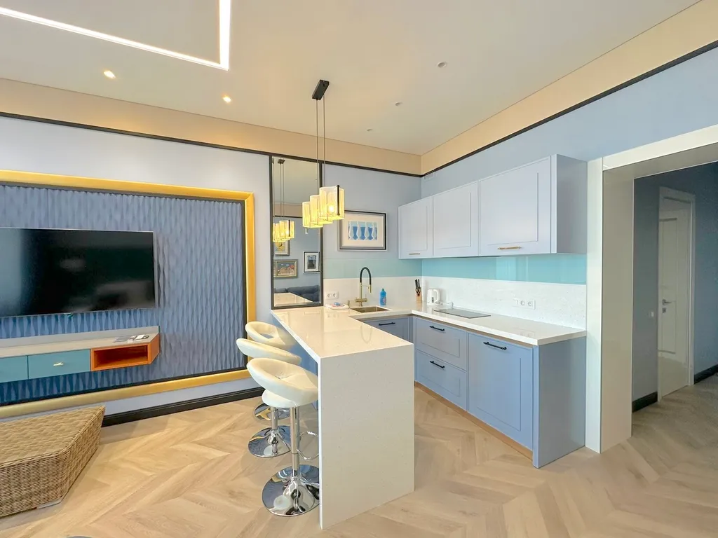 Апартаменты Акваделюкс с шикарным видом на море и большим балконом