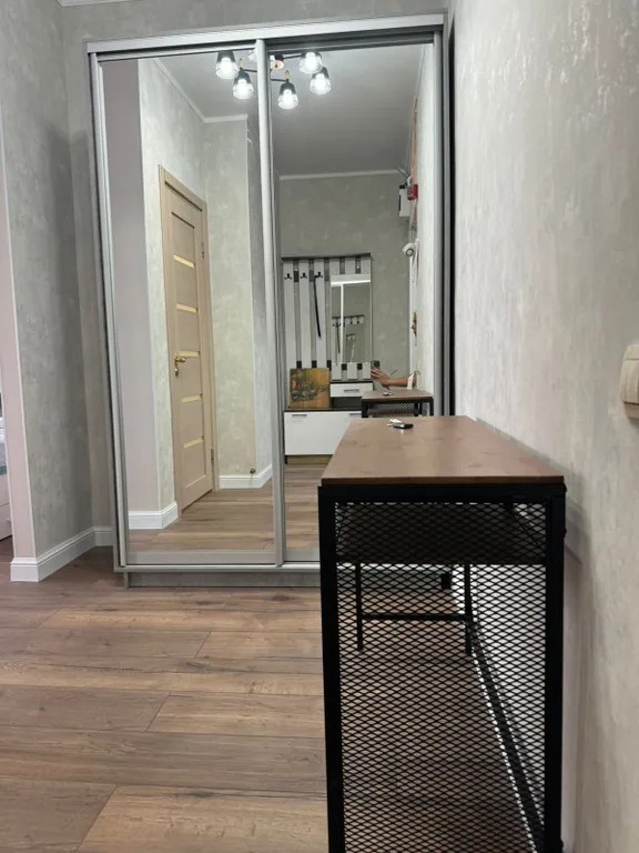 Прекрасная студия со свежим ремонтом в новом доме с чистым подъездом