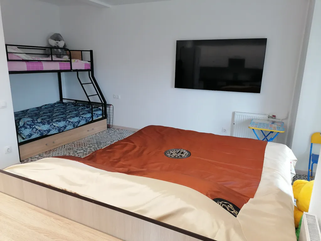 Апартамент с видом на храм Александра Невского