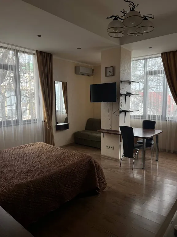 Студия с видом на горы