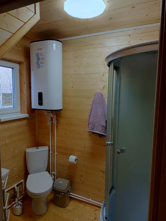 Половина 2х этажного коттеджа с отдельным входом