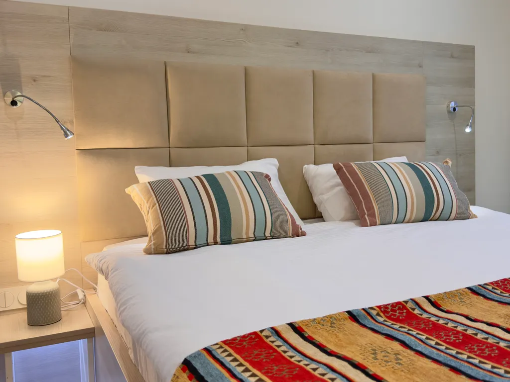 Студия с видом на море и горы