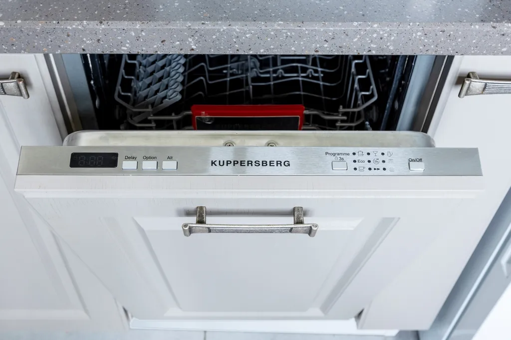 Квартира Современная трёхкомнатная квартира в сталинском доме у Москва-сити — Москва